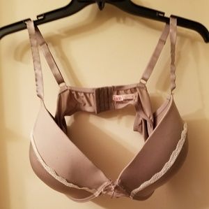 Nude bra from IZOD
